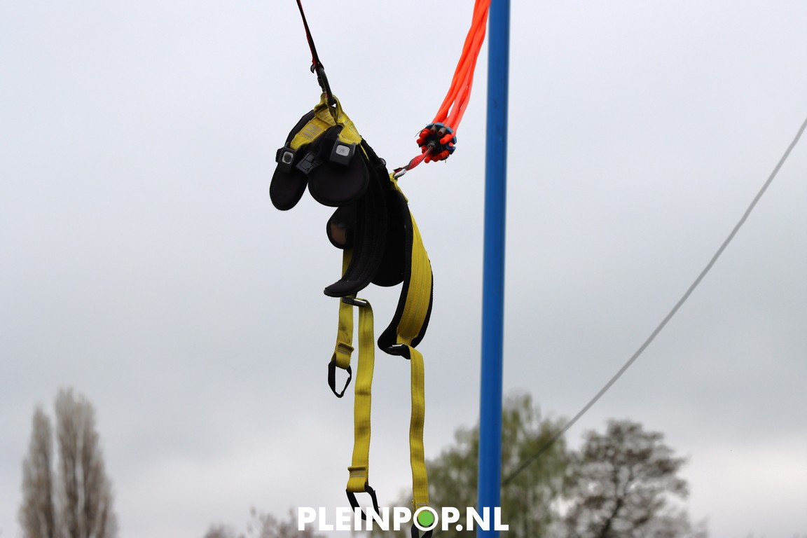 Zondag D I V.        (11)